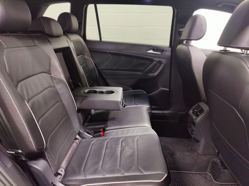 Used 2024 Volkswagen Tiguan AWD SEL R-Line w/Sunroof/NavImage 20