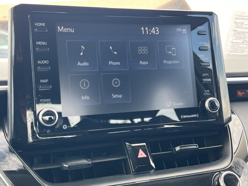 Used 2022 Toyota Corolla LEImage 11