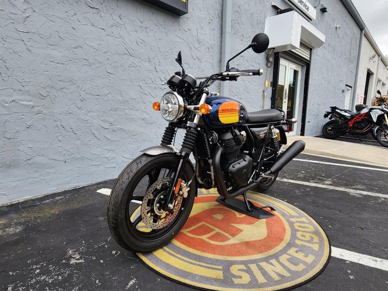 New 2024 Royal Enfield INTERECEPTOR 650 Image 3