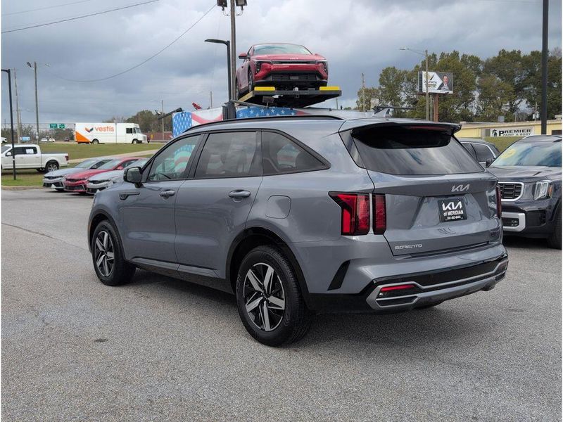 Used 2023 Kia Sorento SImage 3
