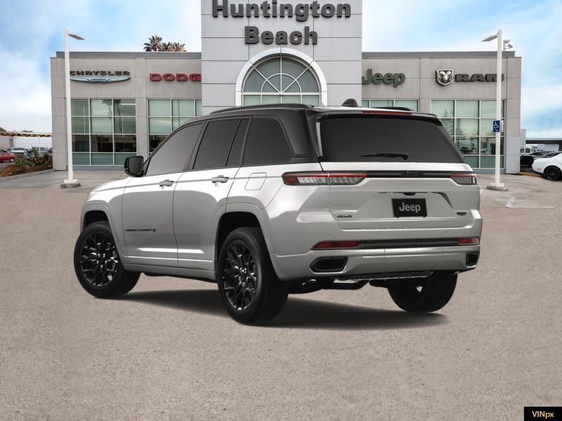 2025 Jeep Grand Cherokee Summit Reserve 4x4Image 5