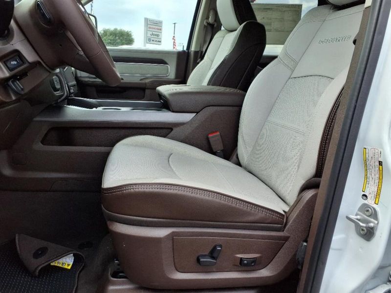 2026 Ram 2500 Laramie photo 8