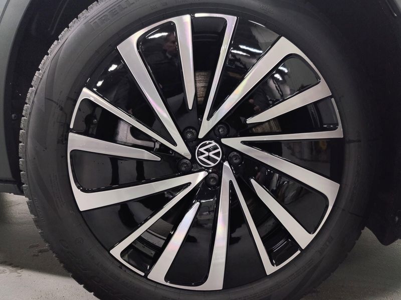 Used 2025 Volkswagen ID.4 Pro AWD 82kW Long RangeImage 23