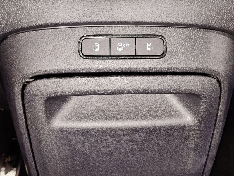 Used 2025 Volkswagen ID. Buzz Pro SImage 26