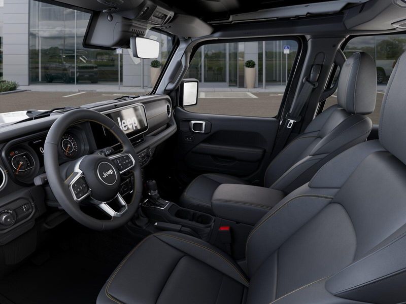 New 2026 Jeep Wrangler 4-door SaharaImage 22