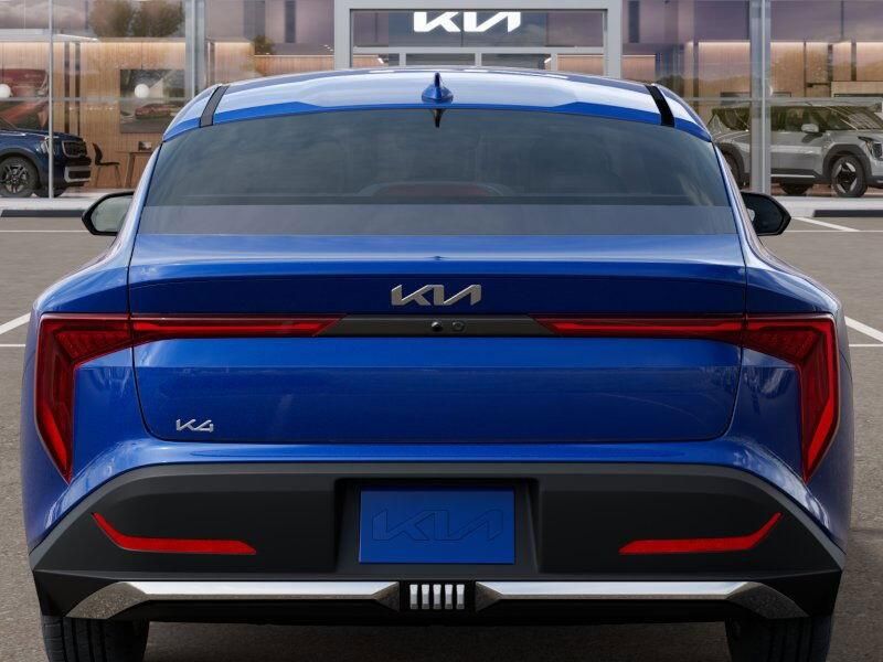 2025 Kia K4 LXSImage 13