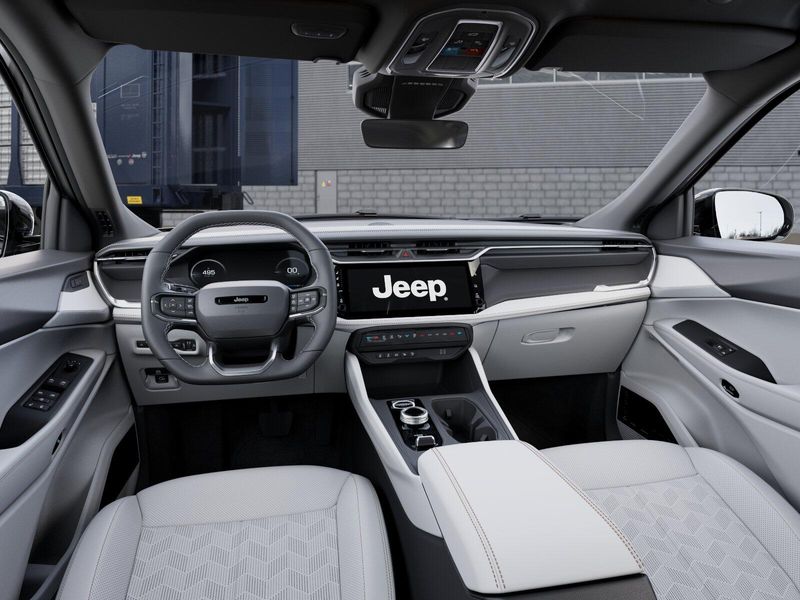 New 2026 Jeep Cherokee Overland 4x4Image 8