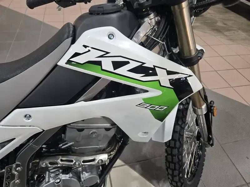NEW 2026 KAWASAKI KLX300 Image 9