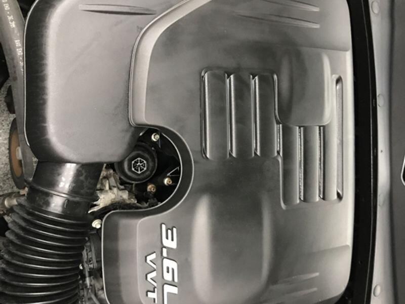 Used 2016 Chrysler 300C 300CImage 18