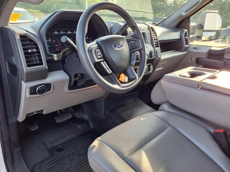 2022 Ford F-250SD XLImage 4