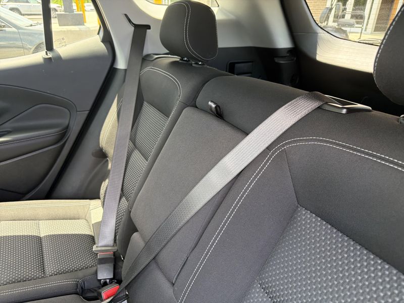 Used 2022 GMC Terrain SLEImage 25