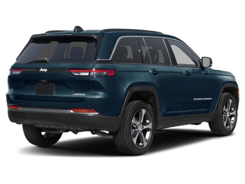 New 2027 Jeep Grand Cherokee Limited ReserveImage 3