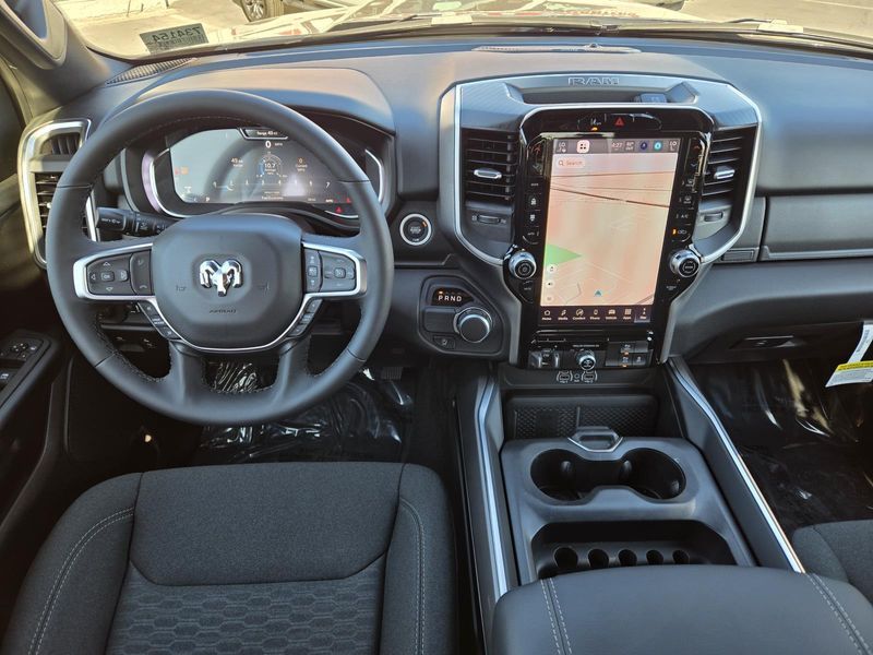 2025 Ram 1500 Big Horn photo 6