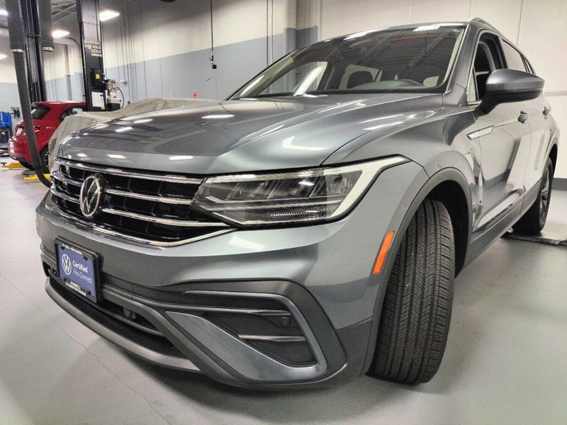 2023 Volkswagen Tiguan SEImage 7