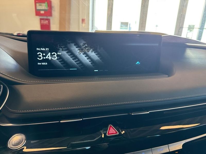 2023 Genesis G80 2.5T