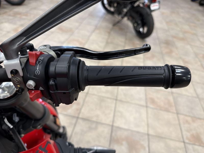 Used 2022 Ducati MONSTER PLUS Image 24