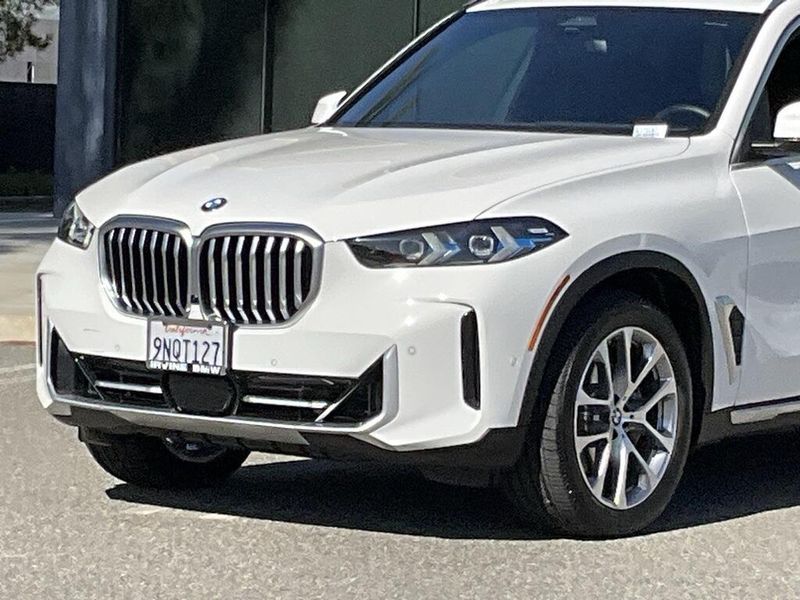 2025 BMW X5 xDrive40iImage 10