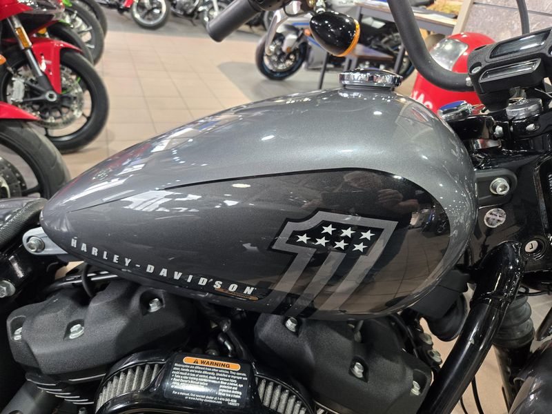 2022 HARLEY SOFTAIL STREET BOB 114 Image 10