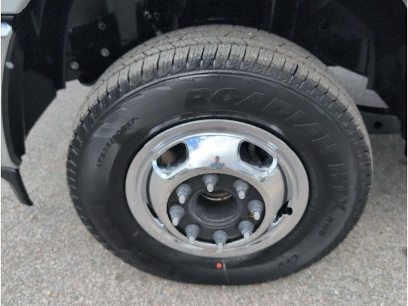 New 2026 RAM 3500 Tradesman Crew Cab Chassis 4x4 60