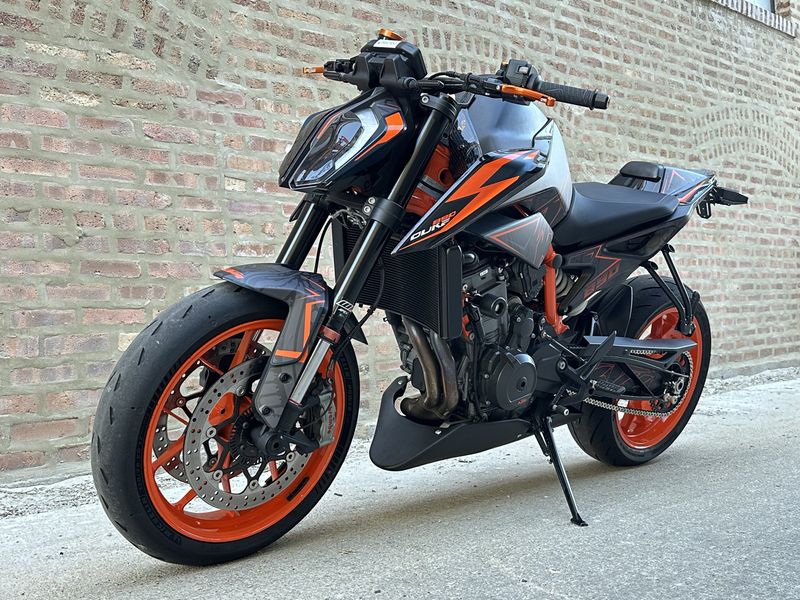 2022 KTM 890 DUKE R  Image 4