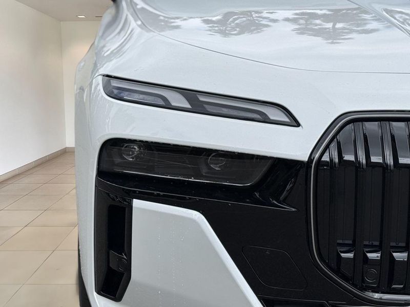 2025 BMW i7 eDrive50Image 11