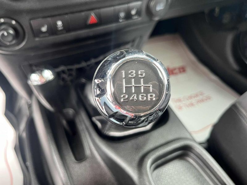 Used 2013 Jeep Wrangler JK Image 9