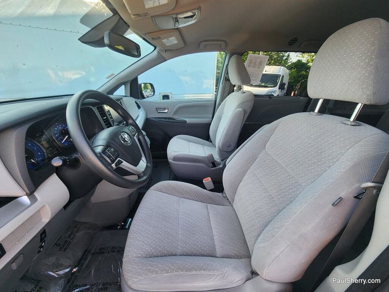 Used 2020 Toyota Sienna LE