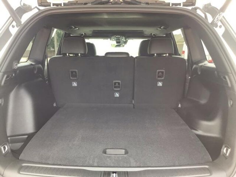2025 Jeep Grand Cherokee Altitude X 4x2Image 19