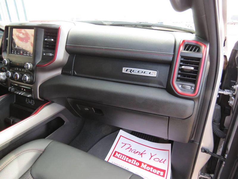 2020 RAM 1500 Rebel 4x4 4dr Crew Cab 5.6 ft. SB PickupImage 16