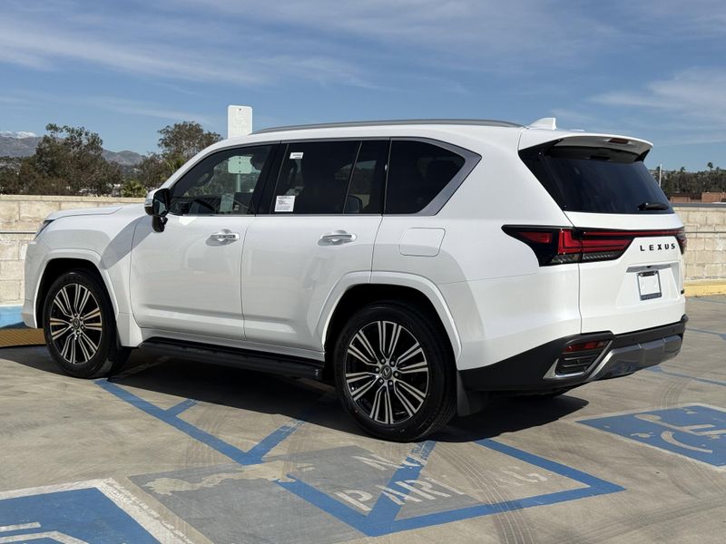 New 2026 Lexus LX 600 LuxuryImage 9