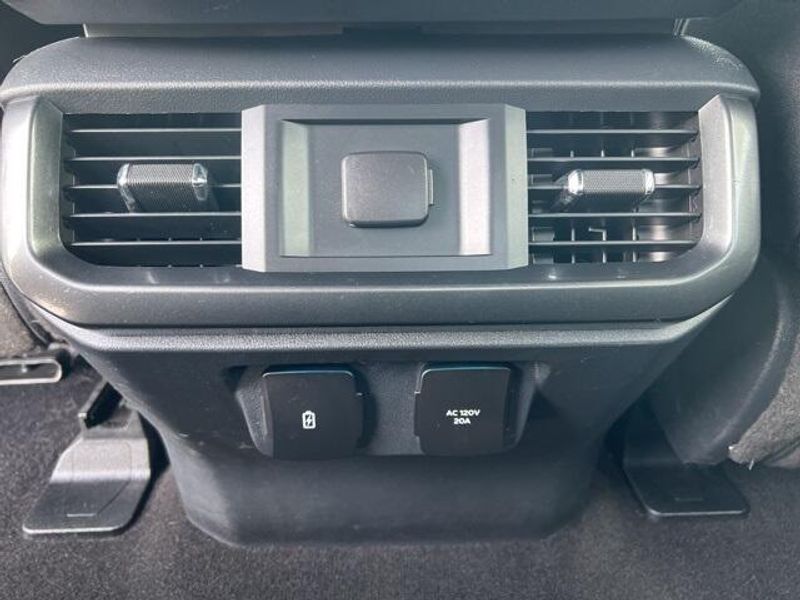 2022 Ford F-150 XLTImage 23