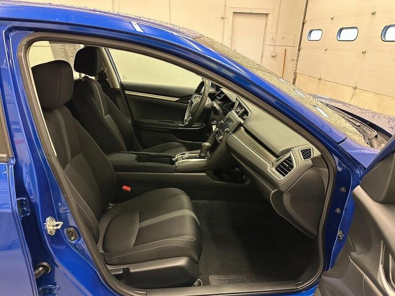 2019 Honda Civic LXImage 26