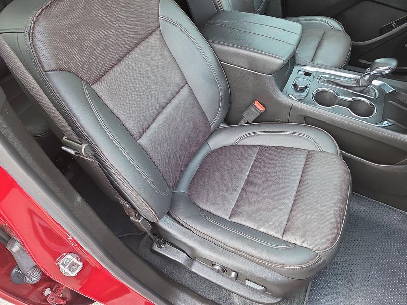 2023 Chevrolet Traverse High Country photo 15