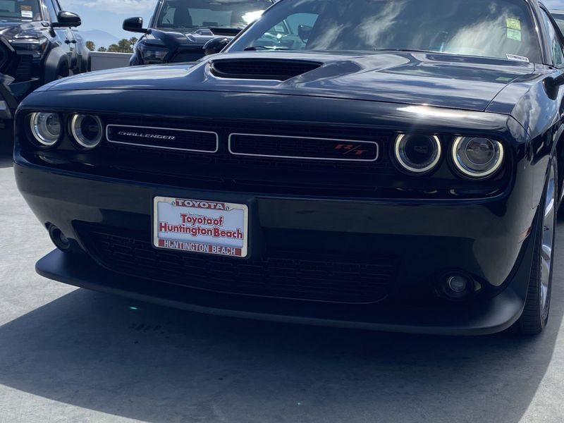 Used 2022 Dodge Challenger R/TImage 7