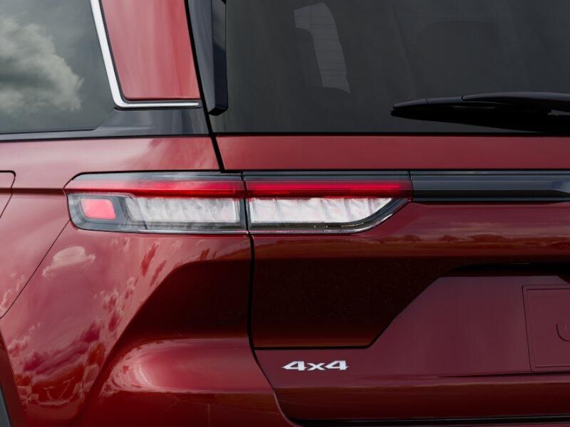 New 2025 Jeep Grand Cherokee Limited 4x4Image 47