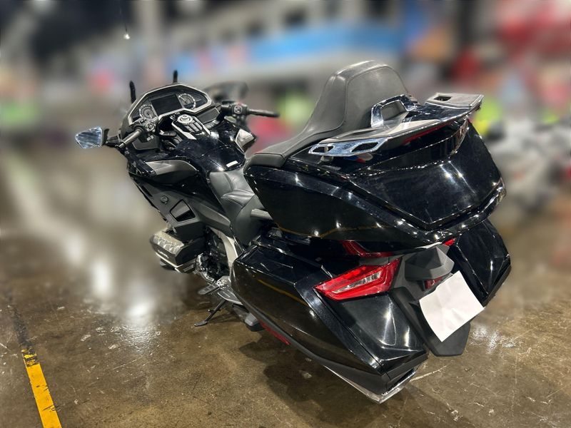 Used 2019 Honda GOLDWING TOUR DCT Image 16