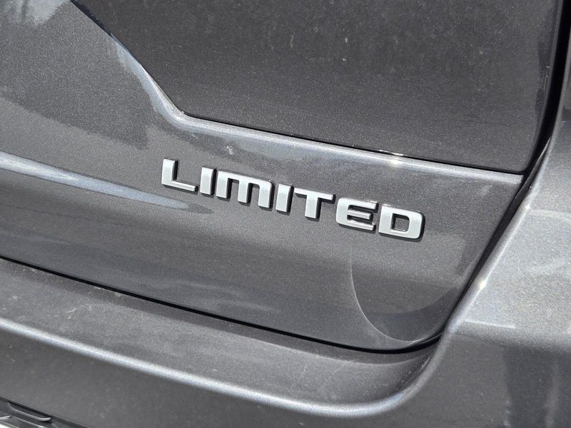 New 2026 Jeep Grand Cherokee Limited 4x2