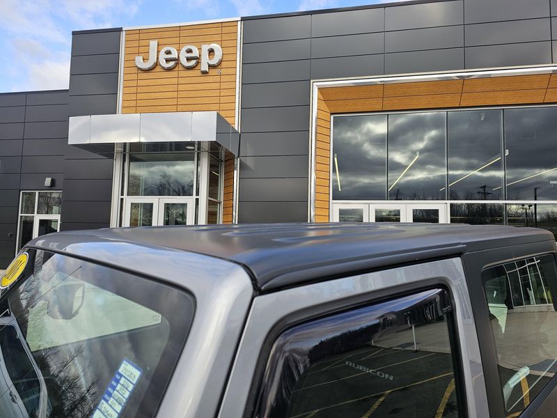 Used 2016 Jeep Wrangler JK RubiconImage 11