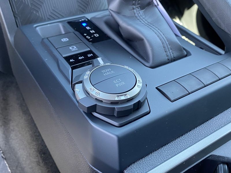 New 2025 Toyota Tacoma SR5Image 19