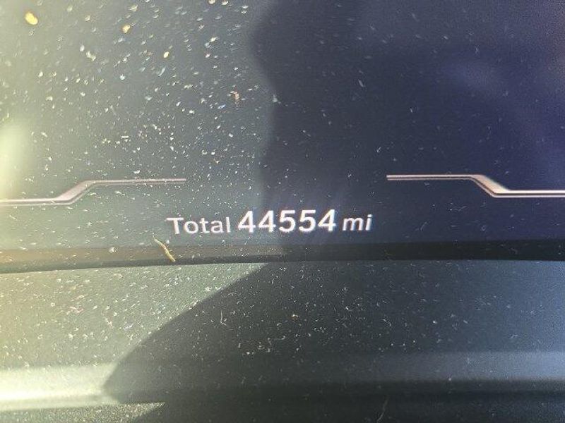 Used 2023 BMW X6 M BaseImage 14