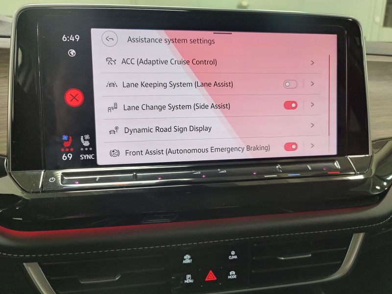 Used 2025 Volkswagen Atlas SEL Premium AWD R-Line Sunroof/NavImage 30