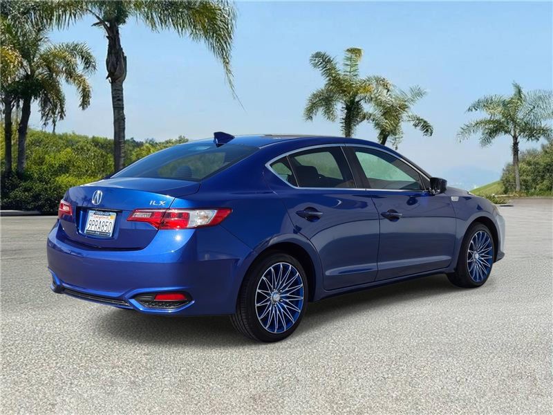 Used 2017 Acura ILX Sedan w/AcuraWatch Plus