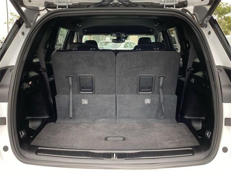 2023 Jeep Grand Cherokee L AltitudeImage 16