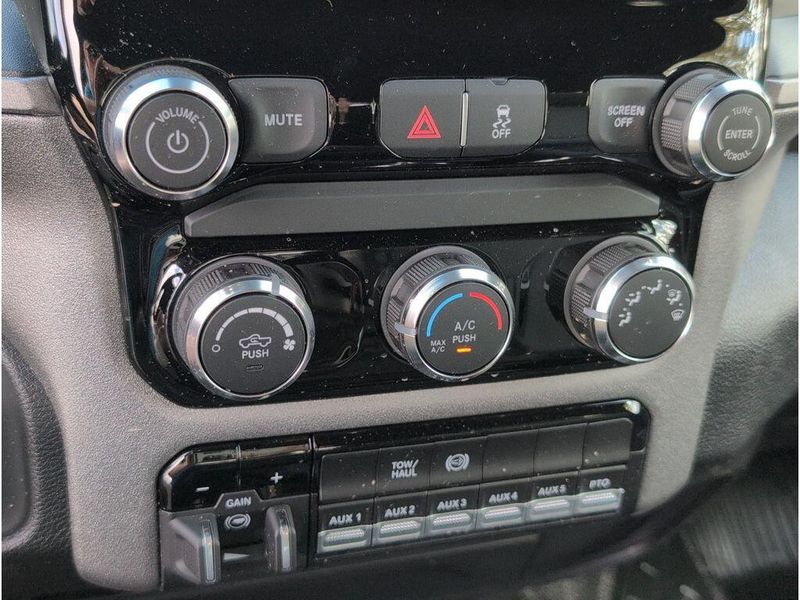 New 2026 RAM 3500 Tradesman Crew Cab Chassis 4x4 60