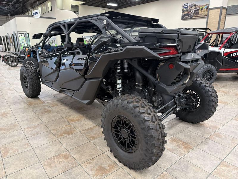 New 2026 Can-Am MAVERICK R MAX X RS WITH SMART-SHOX 999T DCT Image 15