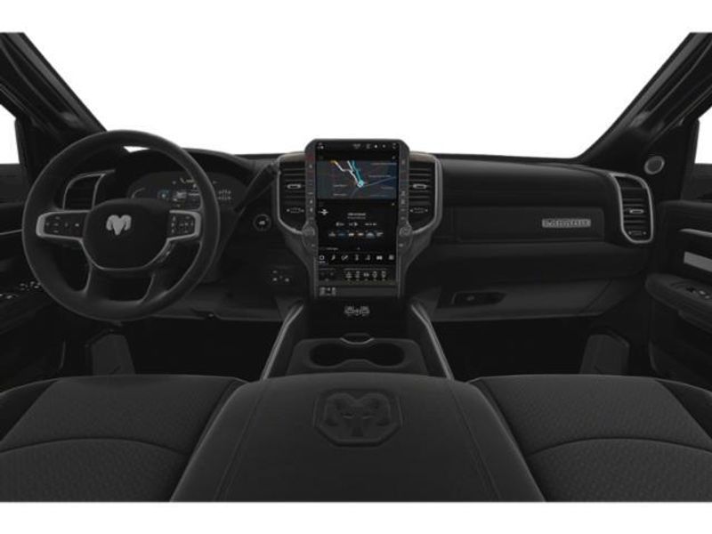 New 2027 RAM 3500 LaramieImage 4