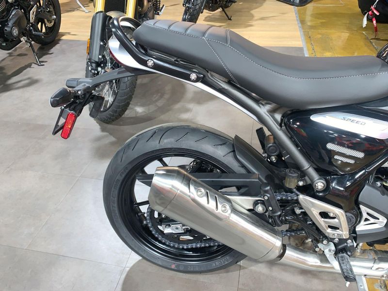 New 2025 Triumph SPEED 400 Image 10
