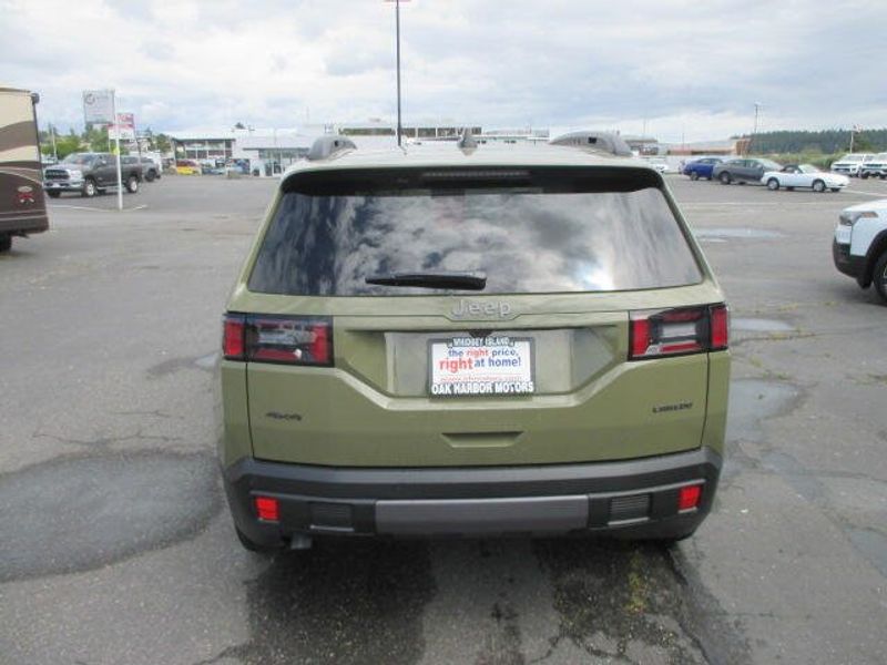 New 2026 Jeep Cherokee Laredo 4x4Image 8