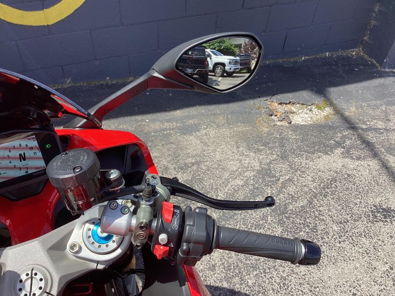 Used 2024 Ducati SuperSport 950 S 