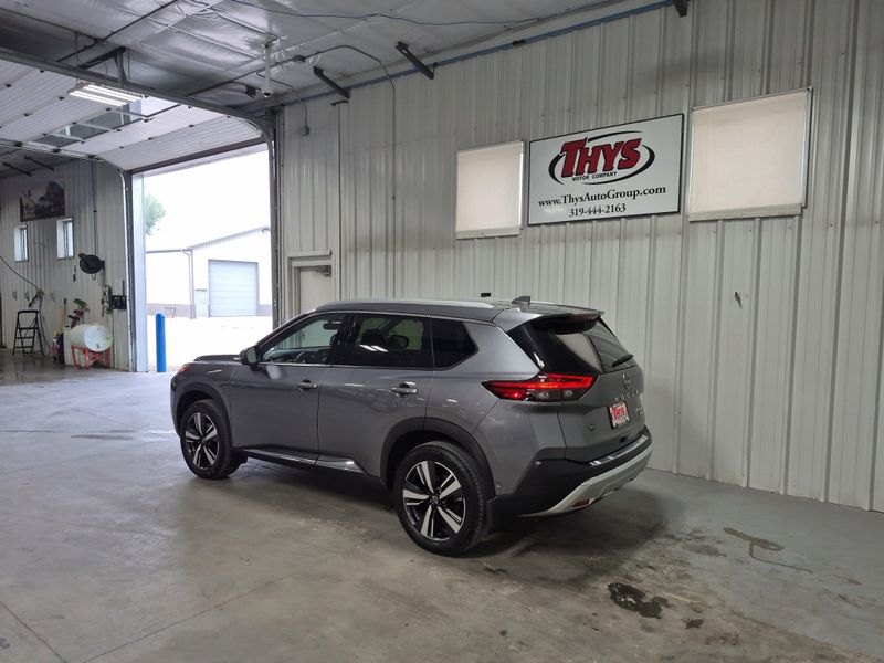 2023 Nissan Rogue PlatinumImage 21